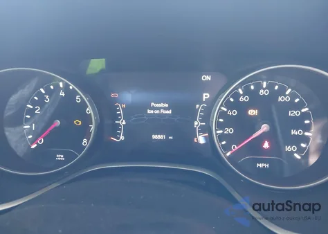 2018 Jeep Compass Limited 4X4 из США, поврежденный, VIN 3C4NJDCB2JT190458